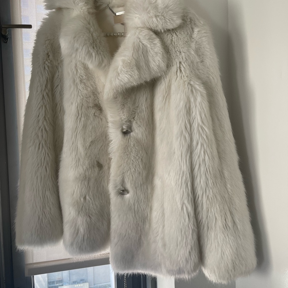 Faux white Michael Kors faux fur